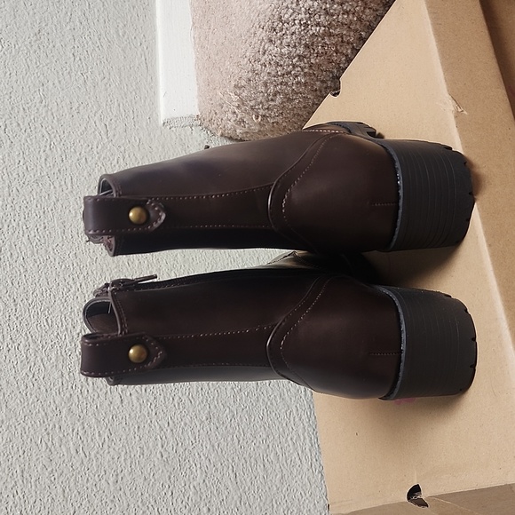 Women's, Size 8M, Brown, Sugar Boots, New In Box - Picture 3 of 8